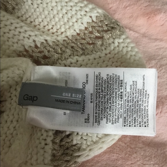 Gap scarf. - Picture 4 of 4
